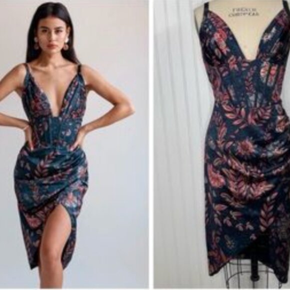 NWT! Averie Halley Draped Midi Dress in a floral print on a cobalt blue size S - Picture 2 of 13